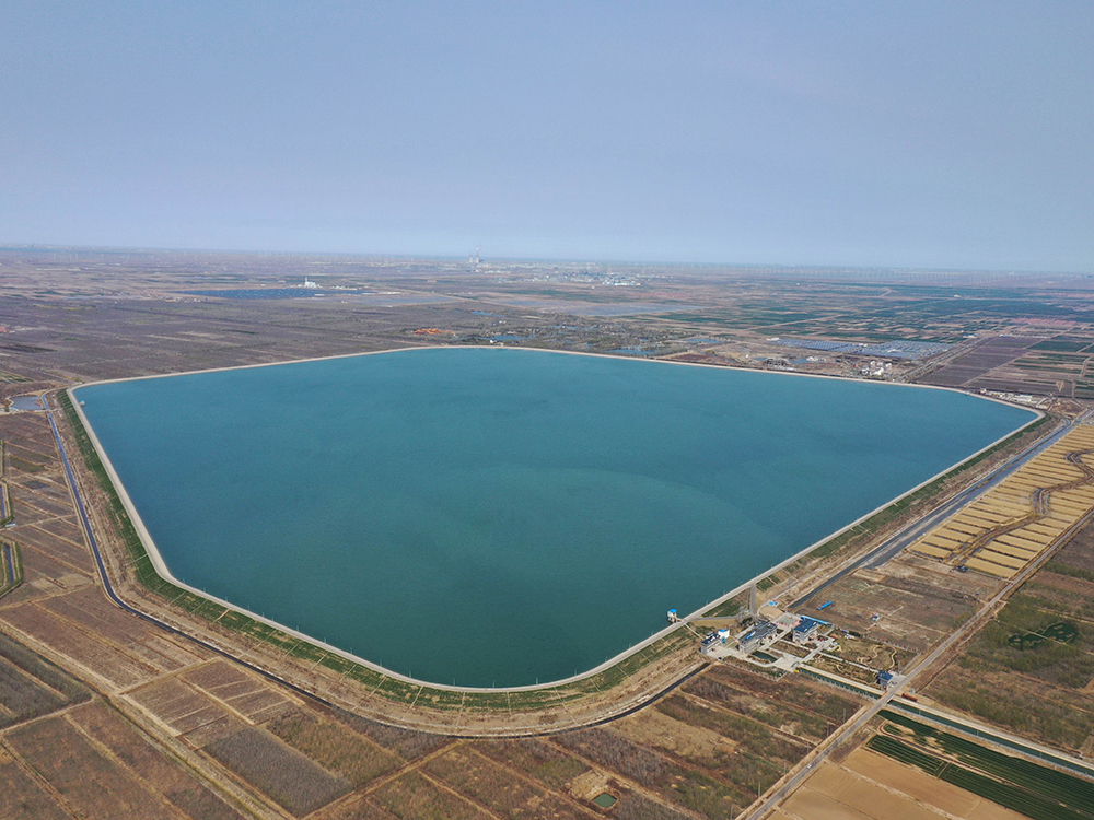 雙王城水庫：瀕海鹽堿地復雜地基垂直懸掛與復合膜防滲體平原水庫